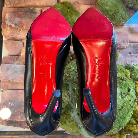 CHRISTIAN LOUBOUTIN Black Leather Pumps SZ 37 (7 US) - Picture 4 of 11